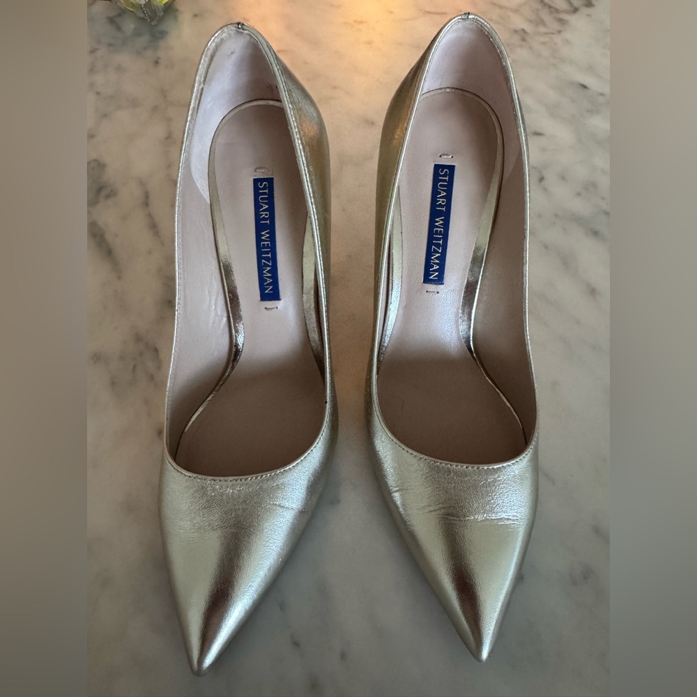 Stuart Weitzman Gold Heels Classic Pointed-Toe